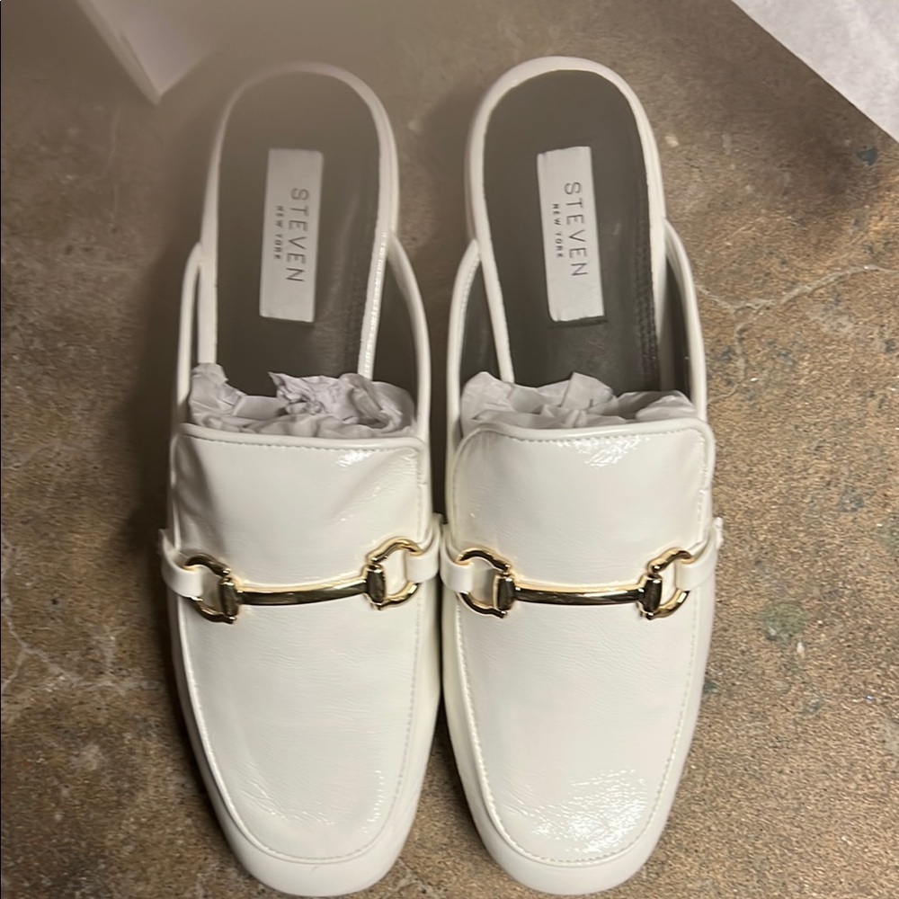 STEVEN BNWB white slides , Sz 9